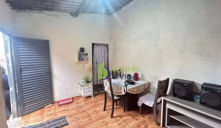 Casa à venda no bairro Santa Maria