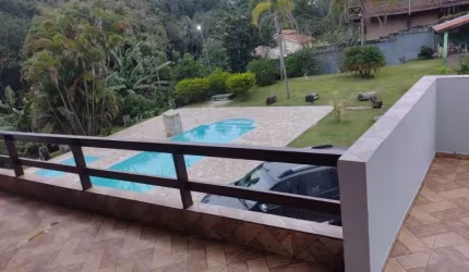 Chácara / sítio com 6 quartos à venda no Parque Maringá, Arujá  por R$ 1.099.000