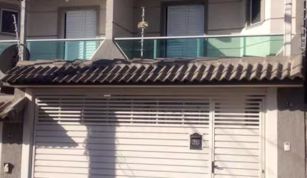 Imperdível: Sobrado Espaçoso com 3 Suítes e 2 Vagas no Parque Vitória, São Paulo-SP!
