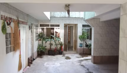 Casa para locação na Vila São João, Guarulhos-SP: 3 quartos, 2 suítes, 2 salas, 3 banheiros, 1 vaga e 200m² de área!