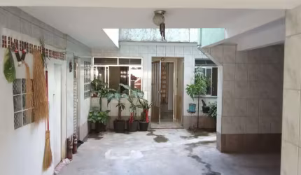Casa para locação na Vila São João, Guarulhos-SP: 3 quartos, 2 suítes, 2 salas, 3 banheiros, 1 vaga e 200m² de área!
