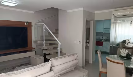 Casa em Condomínio à venda em São Paulo-SP, Vila Maria Alta! 2 quartos, 3 banheiros, 2 vagas, 70m². Imperdível!
