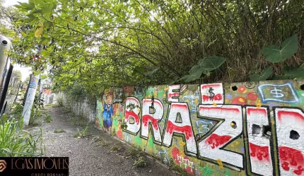 Terreno à venda na Vila Pedra Branca, São Paulo  por R$ 1.000.000