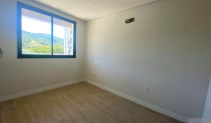 SOBRADOS TRIPLEX EM ITAPEMA, COM PROJETO DIFERENCI