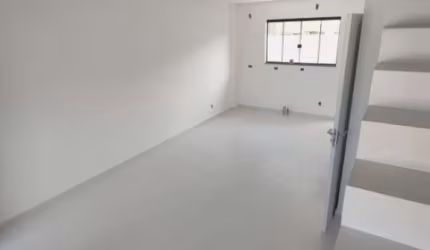 SOBRADOS EM ITAPEMA, COM 02 DORMS