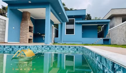Linda casa á venda em Terra Preta, Mairiporã/SP