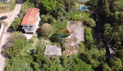 Oportunidade! Terreno de 1.895,5mtrs² com 02 lotes e um sobrado á venda!!