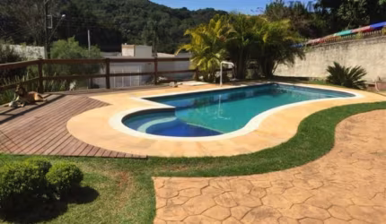 Chácara 03 dormitórios em condomínio à venda  em Mairiporã SP