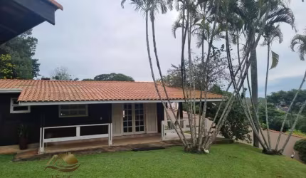Desfrute da Tranquilidade! Chácara á venda em Condomínio na Represa de Piracaia/SP