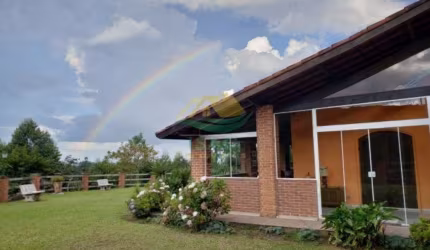 Pousada cinematográfica localizado (Próximo de Atibaia) à venda em Bom Jesus dos Perdões SP