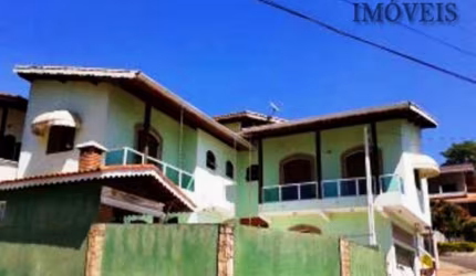Casa 03 dormitórios à venda -227 mts² em Mairiporã SP
