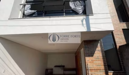 Lindo sobrado 2 dormitórios 2 suite e 3 vagas na Vila Antonieta