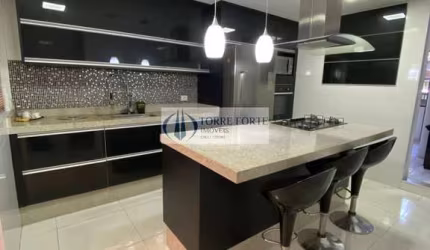 terreno com 2 sobrados na Vila Diva