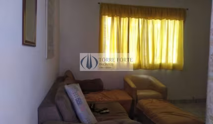 Casa com 3  dormitorios e 2  vagas no Jardim Vila Formosa