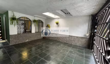 Sobrado 3 dormitórios, 1 suíte, 2 vagas, no Jardim Vila Formosa