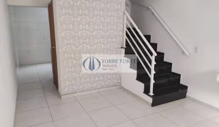 Sobrado com 2 domitorios 2 suites com vaga em Itaquera.