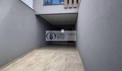 Lindo sobrado com 2 suites 2 vagas de garagem na Vila Antonieta .