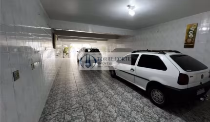 ótimo terreno com 2 casas com total de 3 dormitórios, 6 vagas de carro