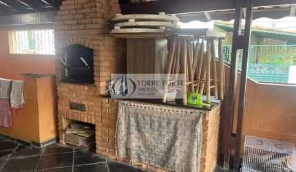 Lindo sobrado 2 dormitórios, 2 banheiros , 2 vagas pagamento a Vista
