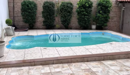 Lindo Sobrado  3 dormitórios, 1 suíte, 3 vagas com piscina