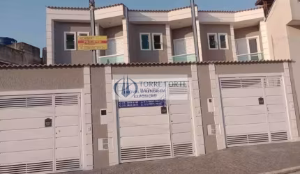 Linda Casa com 2 dormitórios na Patriarca 