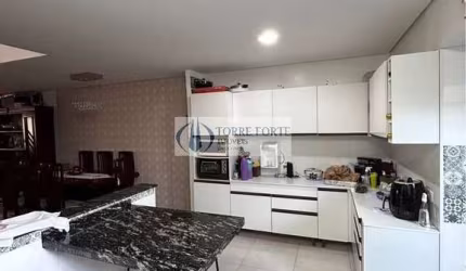 Sobrado 3 dormitórios 3 suítes e 4 vagas Vila Guiomar  em Santo André