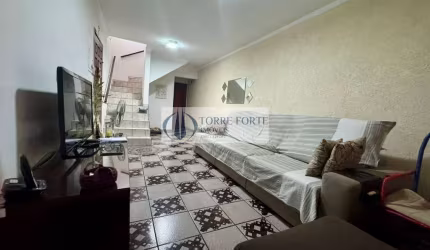 Lindo Sobrado 3 dormitórios, 3 banheiros, 2 vagas no Jardim Aricanduva