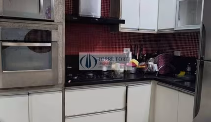 Linda Casa em São Mateus com 3 dormitórios e 2 vagas