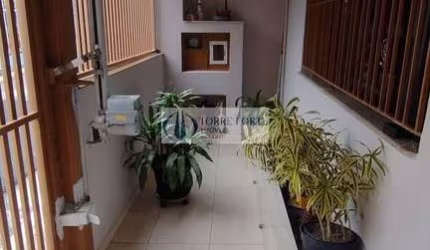 Casa Térrea com 2 dormitórios, 1 Vaga, Área Gourmet no Carrão.