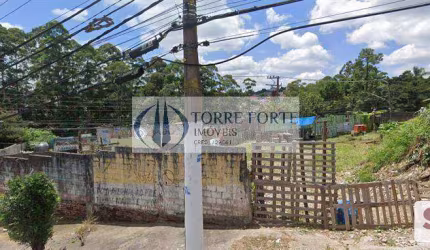 Terreno com excelente topografia 710 metros na Vila Carmosina.