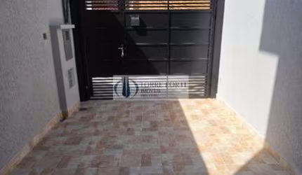 Sobrado Novo com 2 dormitorios 1 vaga de garagem no Lajeado.