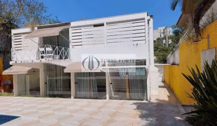Casa no Morumbi 4 suítes, 2 vagas de garagem