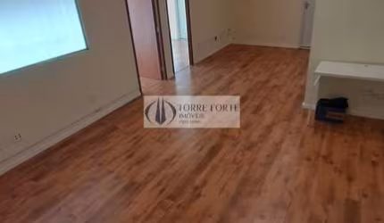 Excelente Sala comercial na República