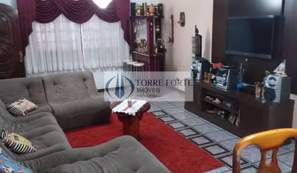 Lindo sobrado 4 dormitórios, 1 suíte, 2 vagas em Santo André