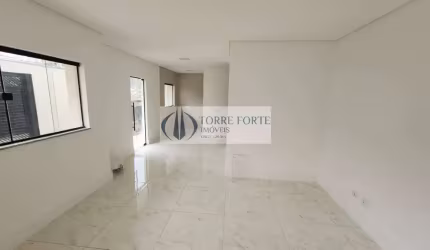 Lindo sobrado 3 dormitórios, 1 suíte, 3 vagas no Campestre