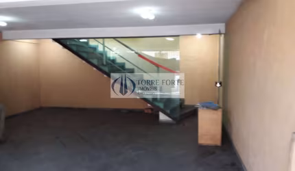 Linda casa com 3 dormitórios e 3 vagas em Perdizes