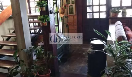 Chácara com 3 dormitórios várias vagas e casa de caseiro em Jundiaí