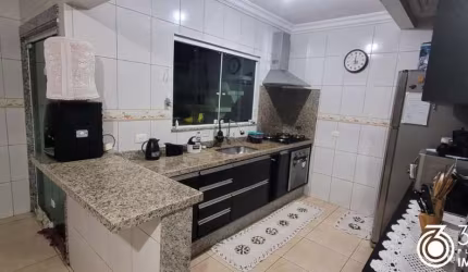 Sobrado para Venda em Santo André, Vila Linda, 3 dormitórios, 1 suíte, 3 banheiros, 6 vagas
