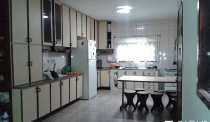 Sobrado para Venda em Santo André, Parque Novo Oratório, 3 dormitórios, 3 suítes, 3 banheiros, 2 vagas