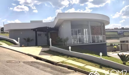 Sobrado em Condomínio para Venda em Bragança Paulista, Condomínio Villa Real de Bragança, 3 dormitórios, 3 suítes, 4 banheiros, 4 vagas