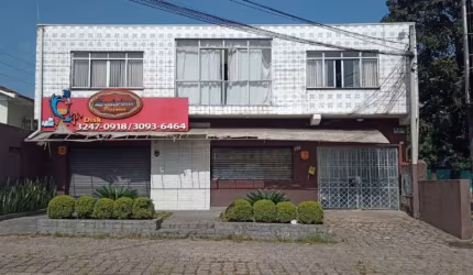 Sobrado comercial 240m² no bairro Novo Mundo