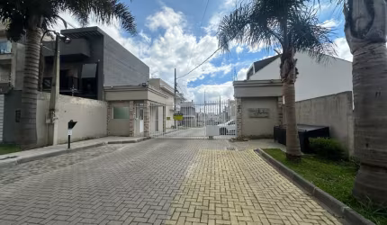 Excelente terreno em condomínio fechado no Pinheirinho - Cód. 07.026
