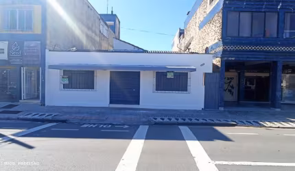 Sala Comercial para locação em ótima localização no Capão Raso, na Avenida Winston Churchill - Cód. 05.013