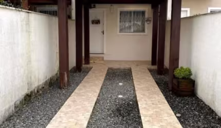 Casa - Padrão, para Venda no petropolis