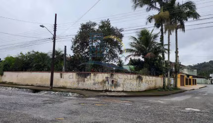 Terreno de Esquina com casa bairro Boehmerwald