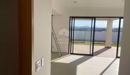 Sobrado à venda no bairro Jardins Parma em Senador Canedo/GO