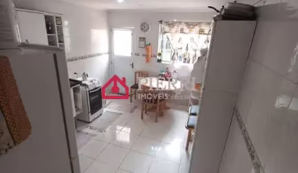 Sobrado à Venda na Pompéia – suíte, quintal