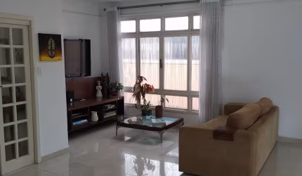 PONTA DA PRAIA - LOCAÇÃO – SOBREPOSTA  ALTA  5  DORMITORIOS  - 2 VGS  EXCELENTES.