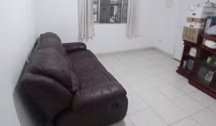 SÃO VICENTE - CASA AMPLA COM QUINTAL E POMAR