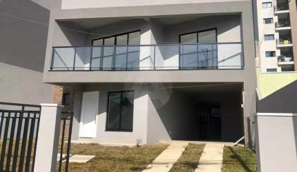 Sobrado no bairro Centro em Campo Largo-PR